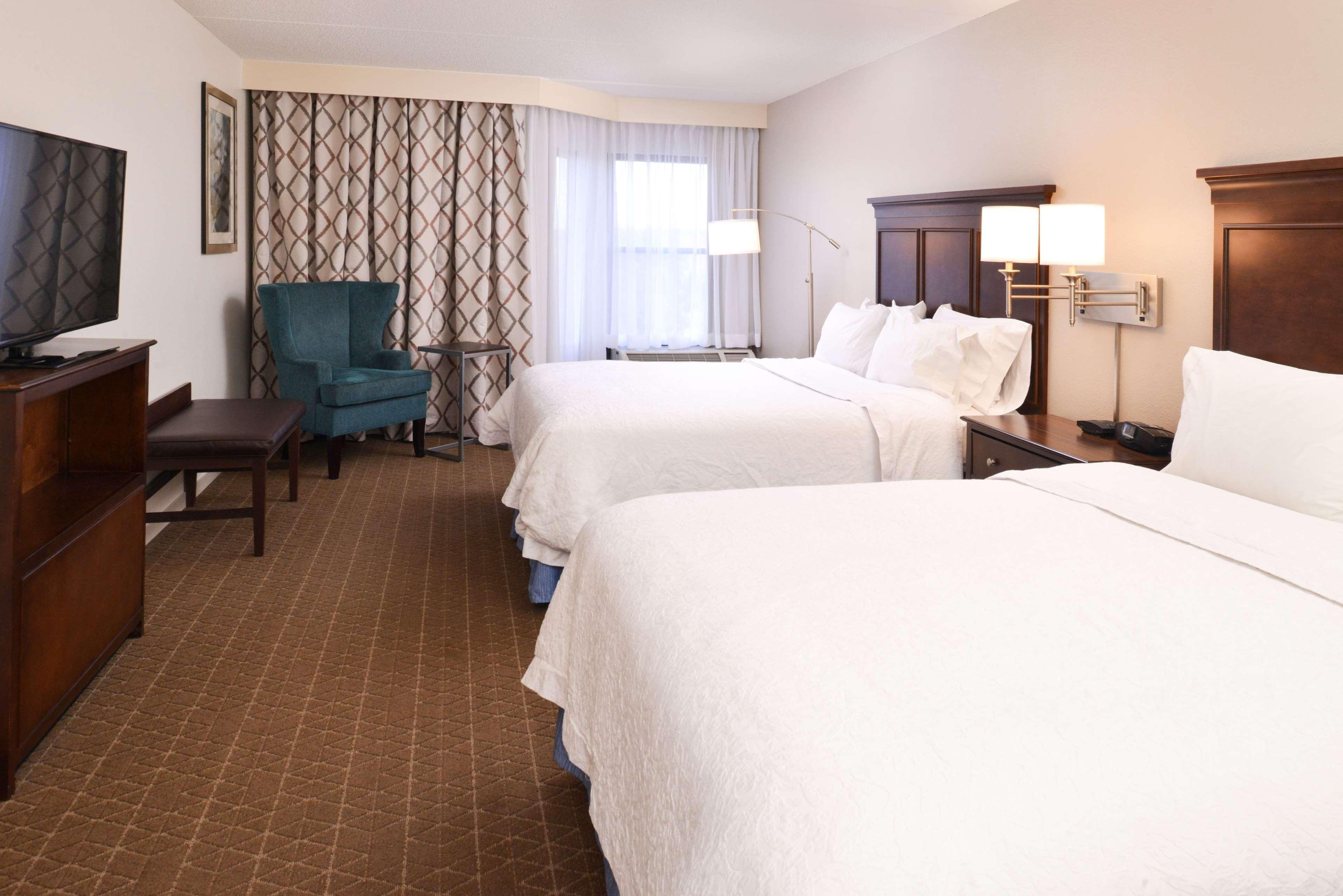 Hampton Inn & Suites Pueblo-Southgate Экстерьер фото