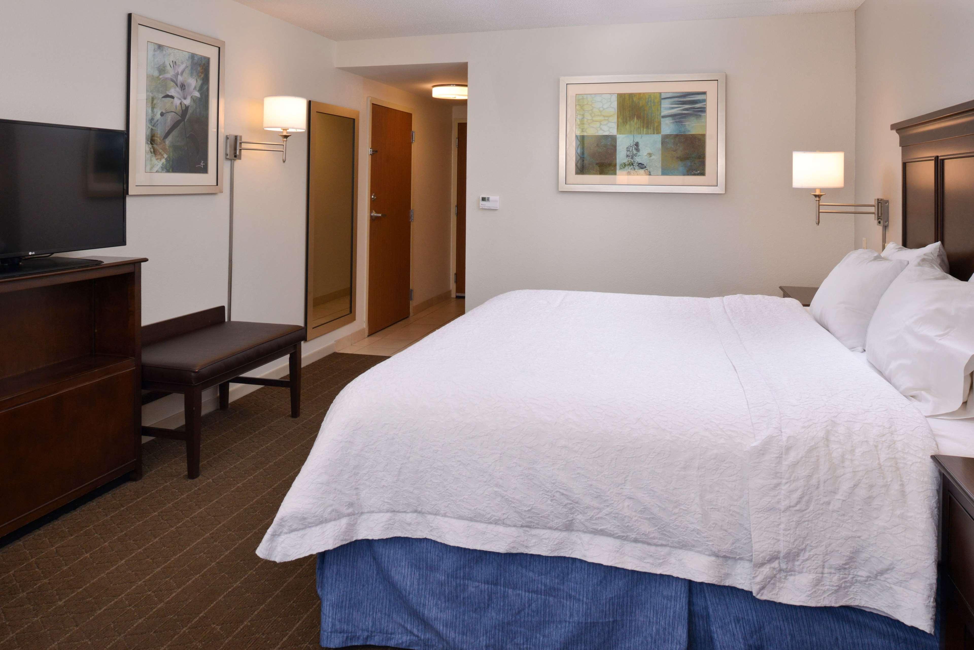 Hampton Inn & Suites Pueblo-Southgate Экстерьер фото