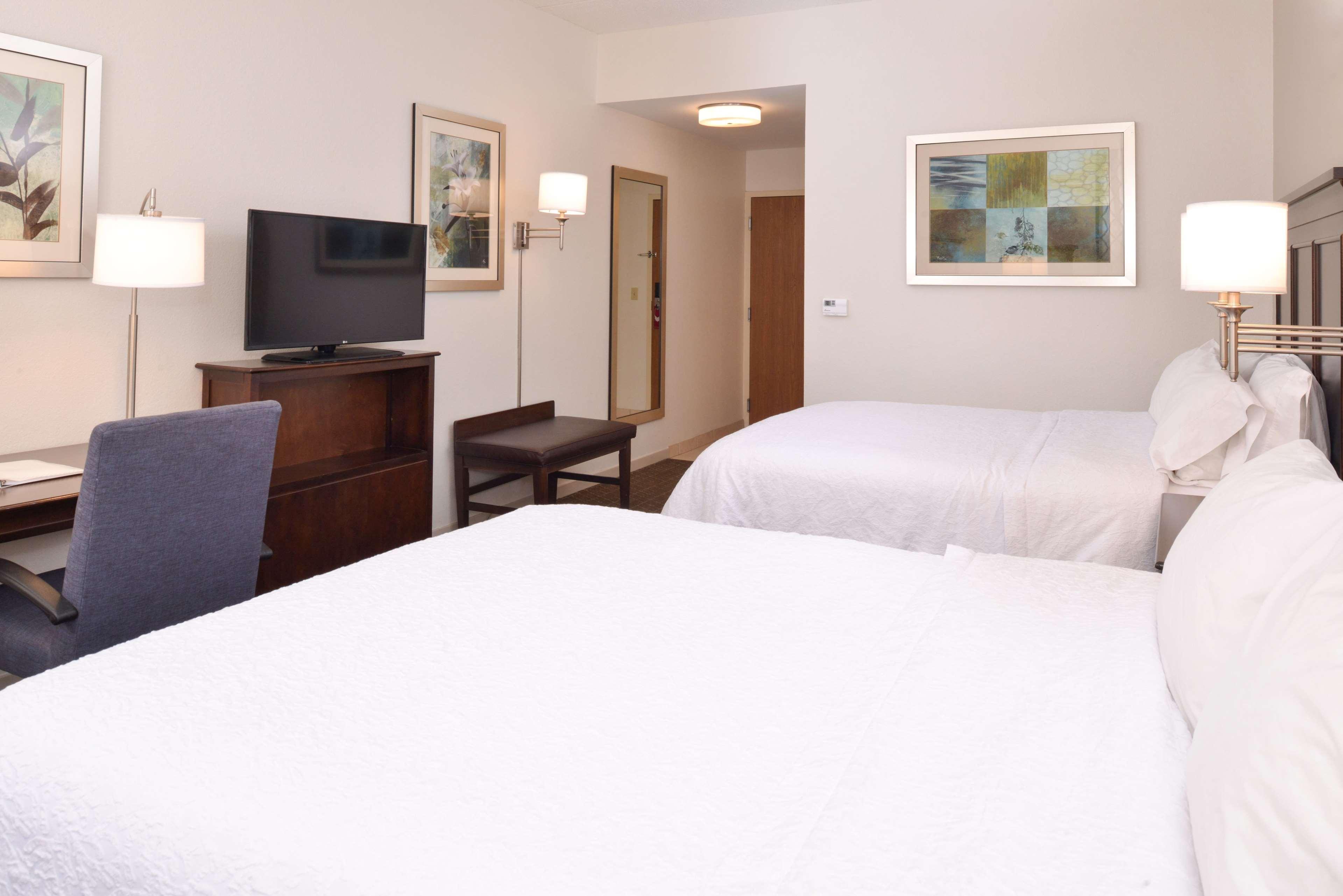 Hampton Inn & Suites Pueblo-Southgate Экстерьер фото