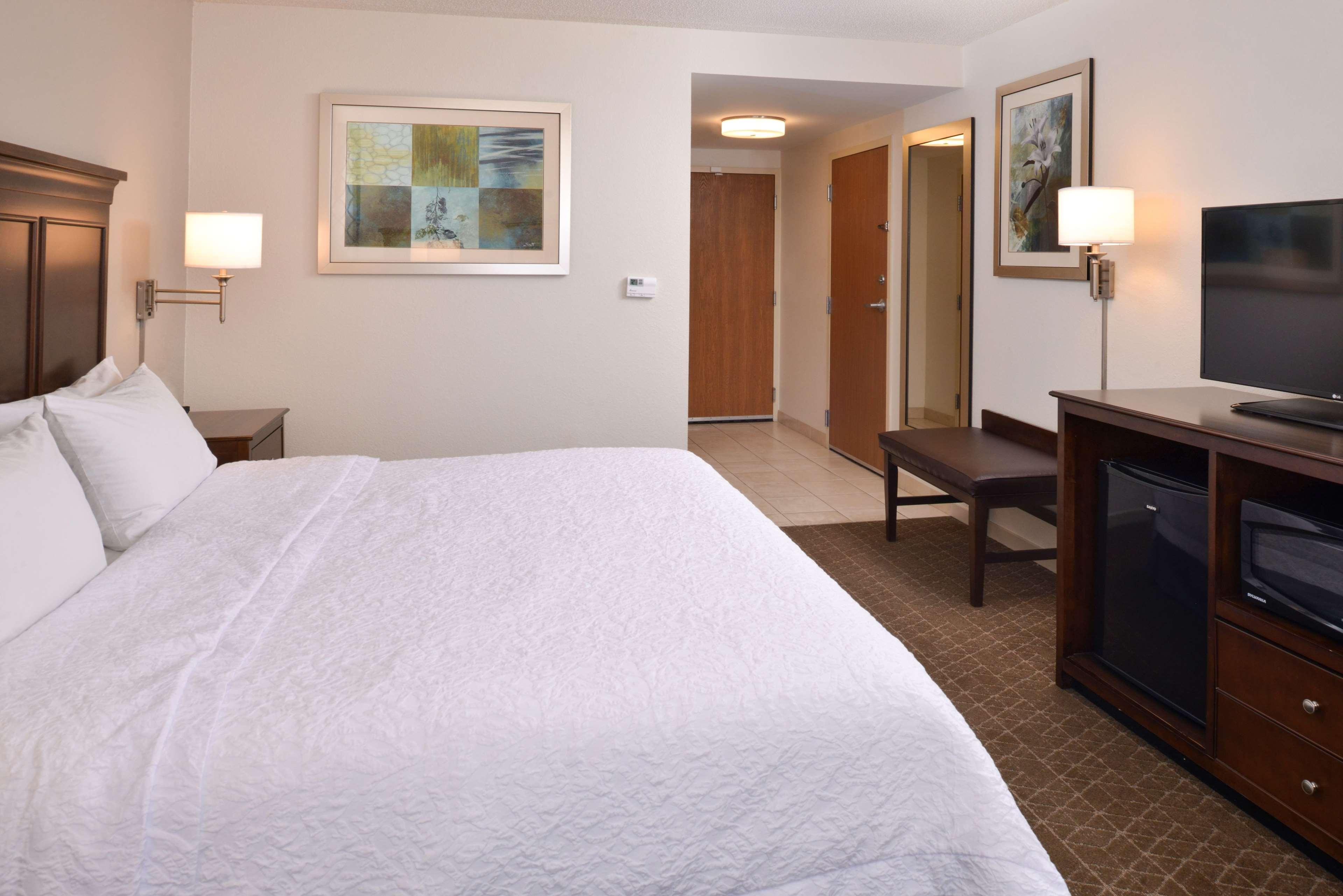 Hampton Inn & Suites Pueblo-Southgate Экстерьер фото