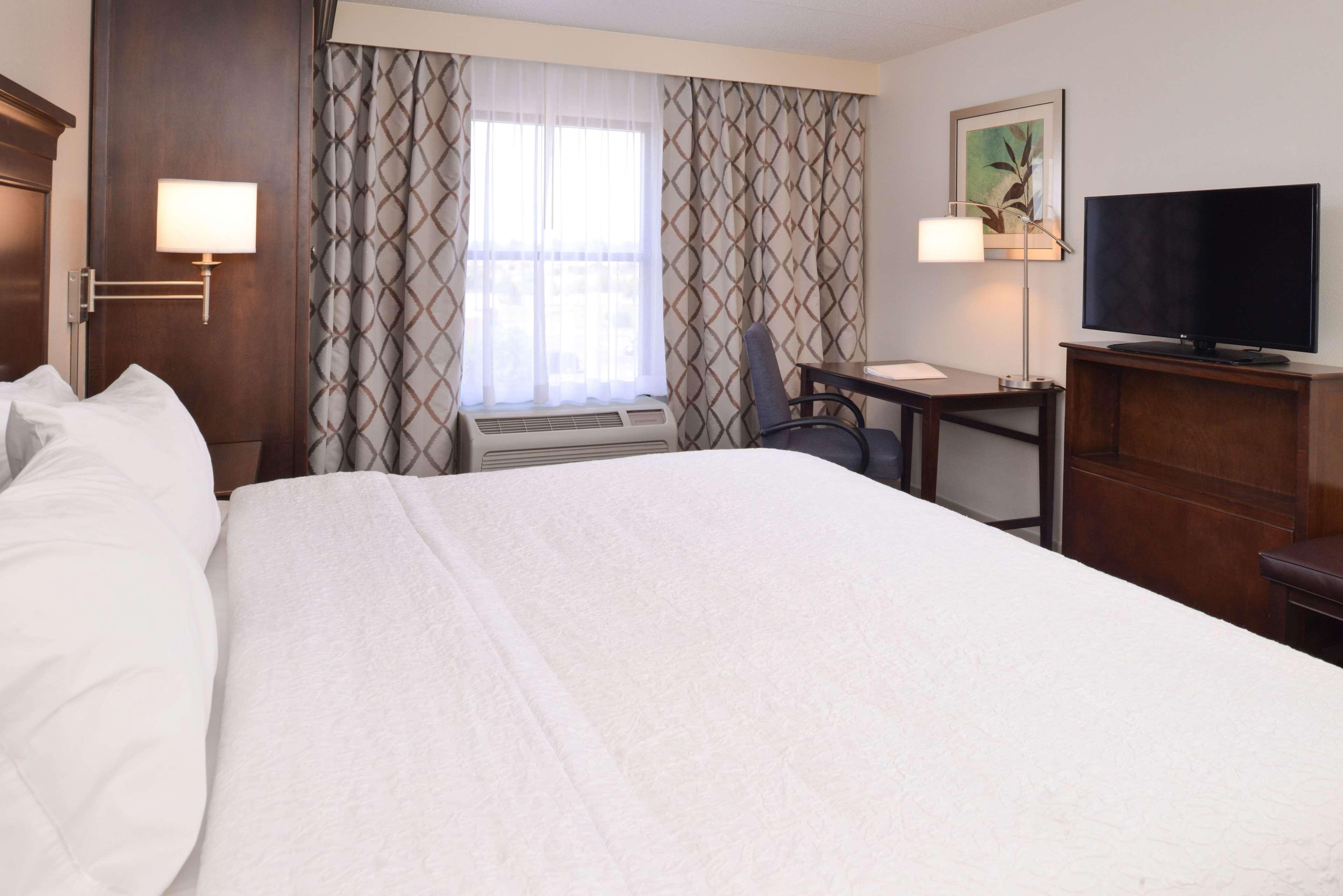 Hampton Inn & Suites Pueblo-Southgate Экстерьер фото