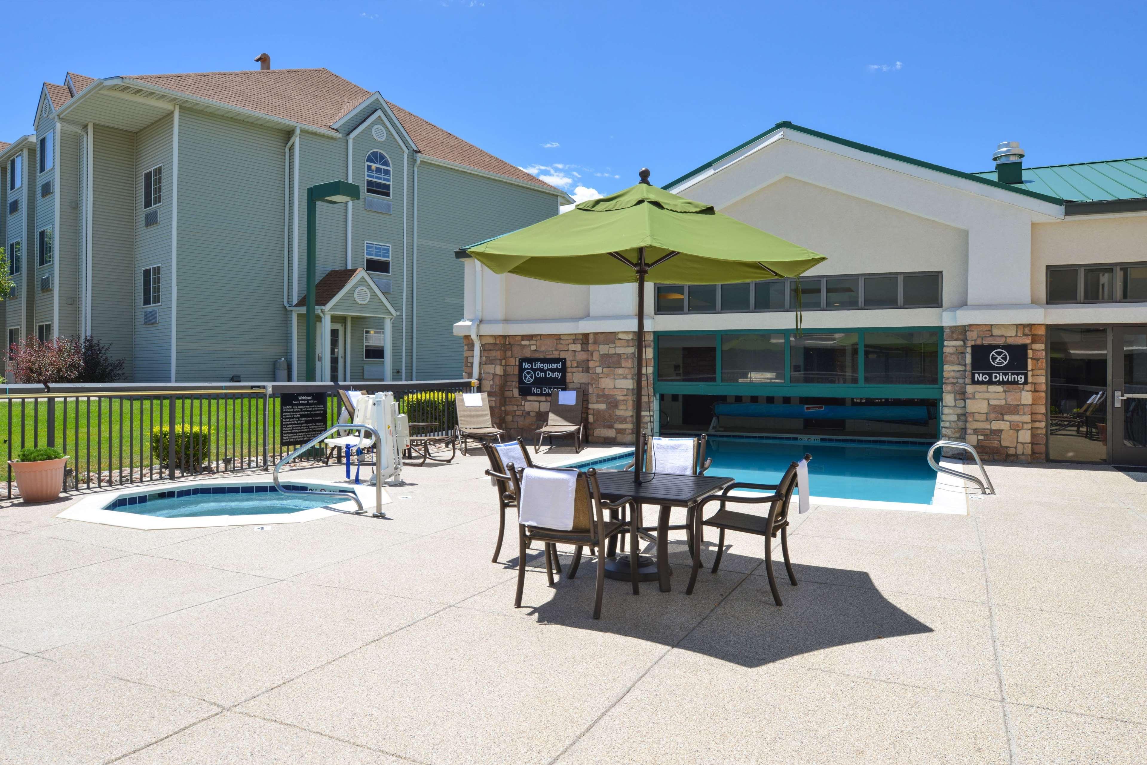 Hampton Inn & Suites Pueblo-Southgate Экстерьер фото