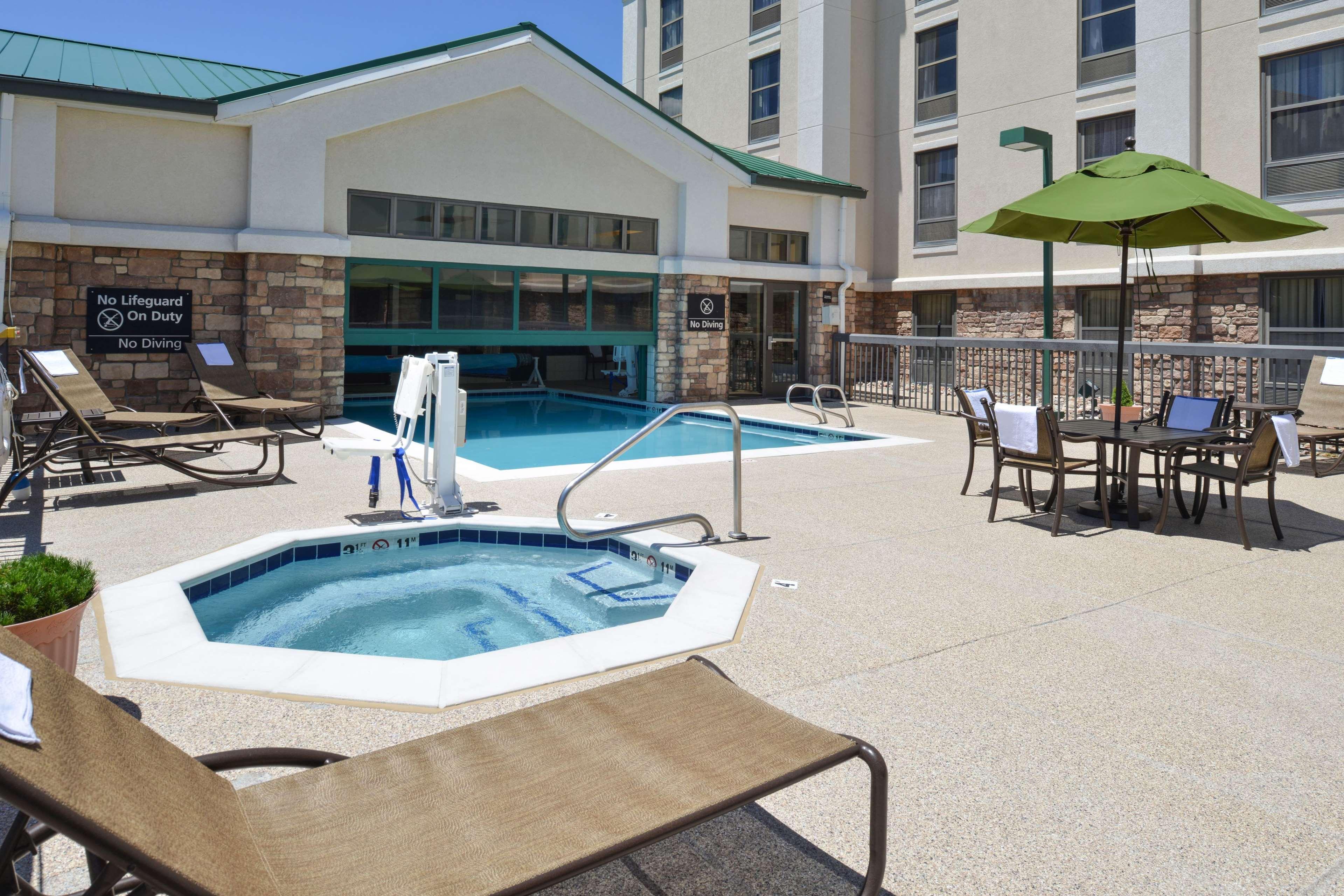 Hampton Inn & Suites Pueblo-Southgate Экстерьер фото
