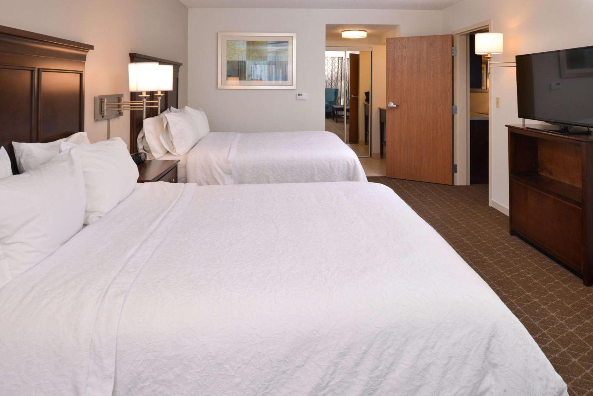 Hampton Inn & Suites Pueblo-Southgate Экстерьер фото