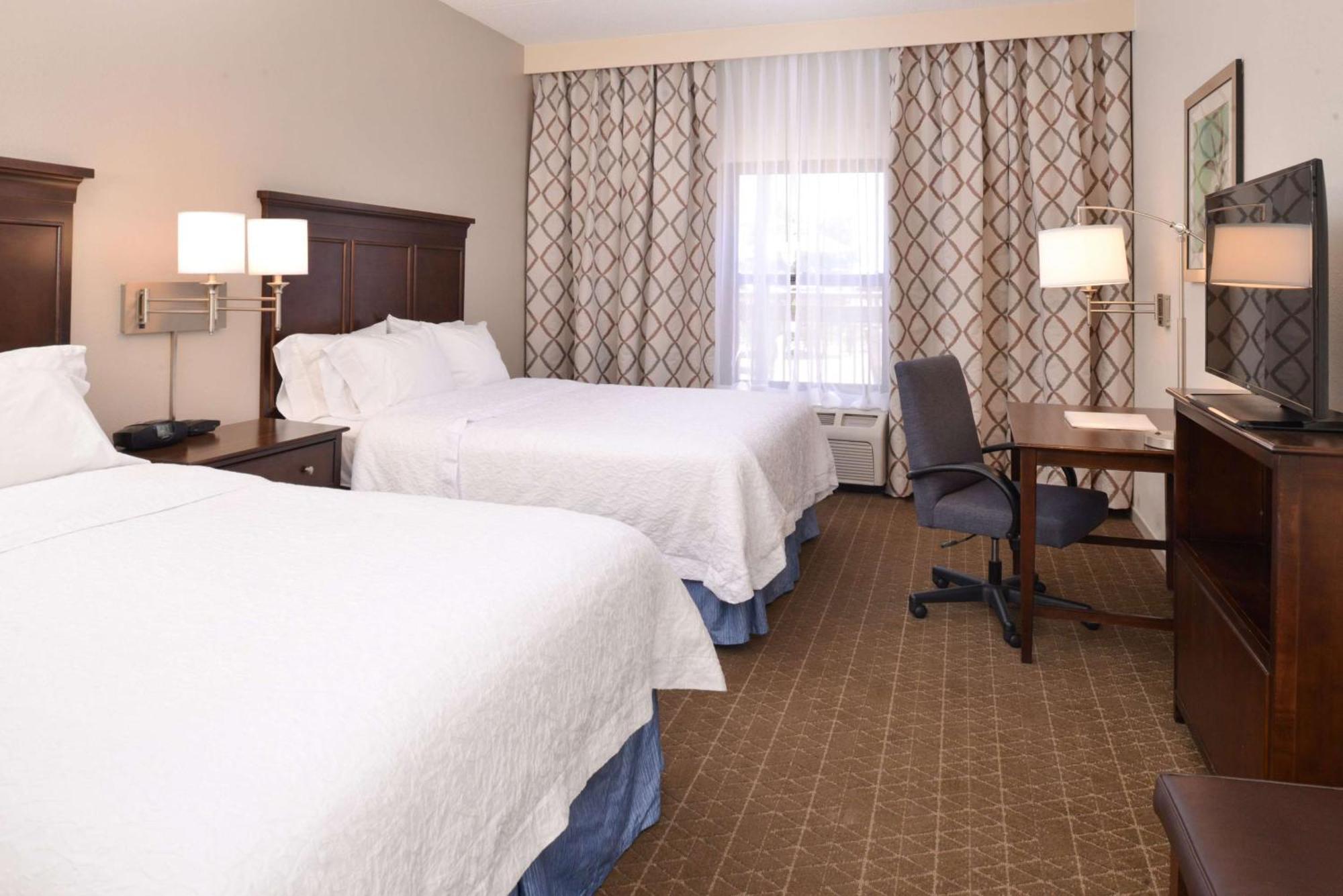 Hampton Inn & Suites Pueblo-Southgate Экстерьер фото