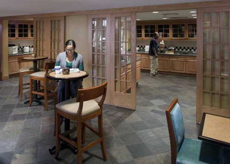 Hampton Inn & Suites Pueblo-Southgate Ресторан фото